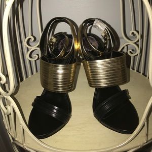 Donald Pilner Pumps Size 8.5