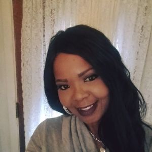 Meet your Posher, Denise albert