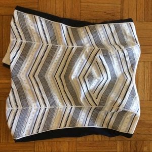 Beautiful White House Black Market corset