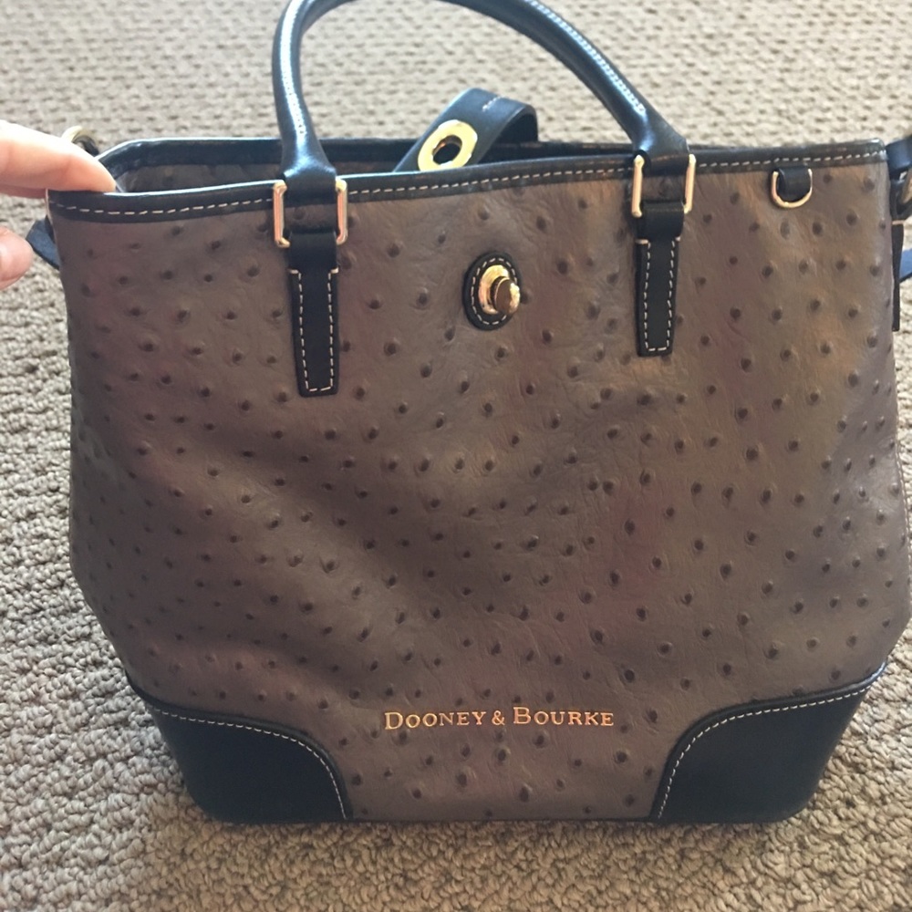 Dooney & Bourke purse