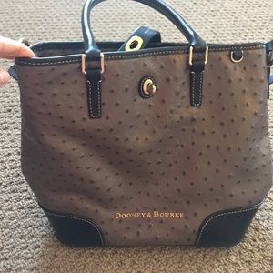 Dooney & Bourke purse