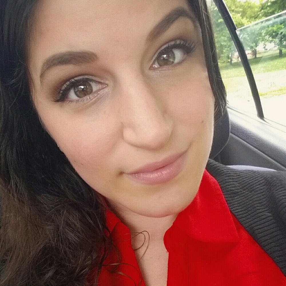 Meet your Posher, Katelyn