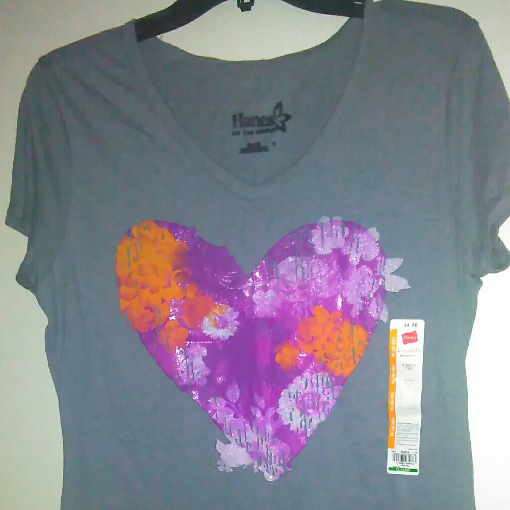 Grey shirt with colorful heart