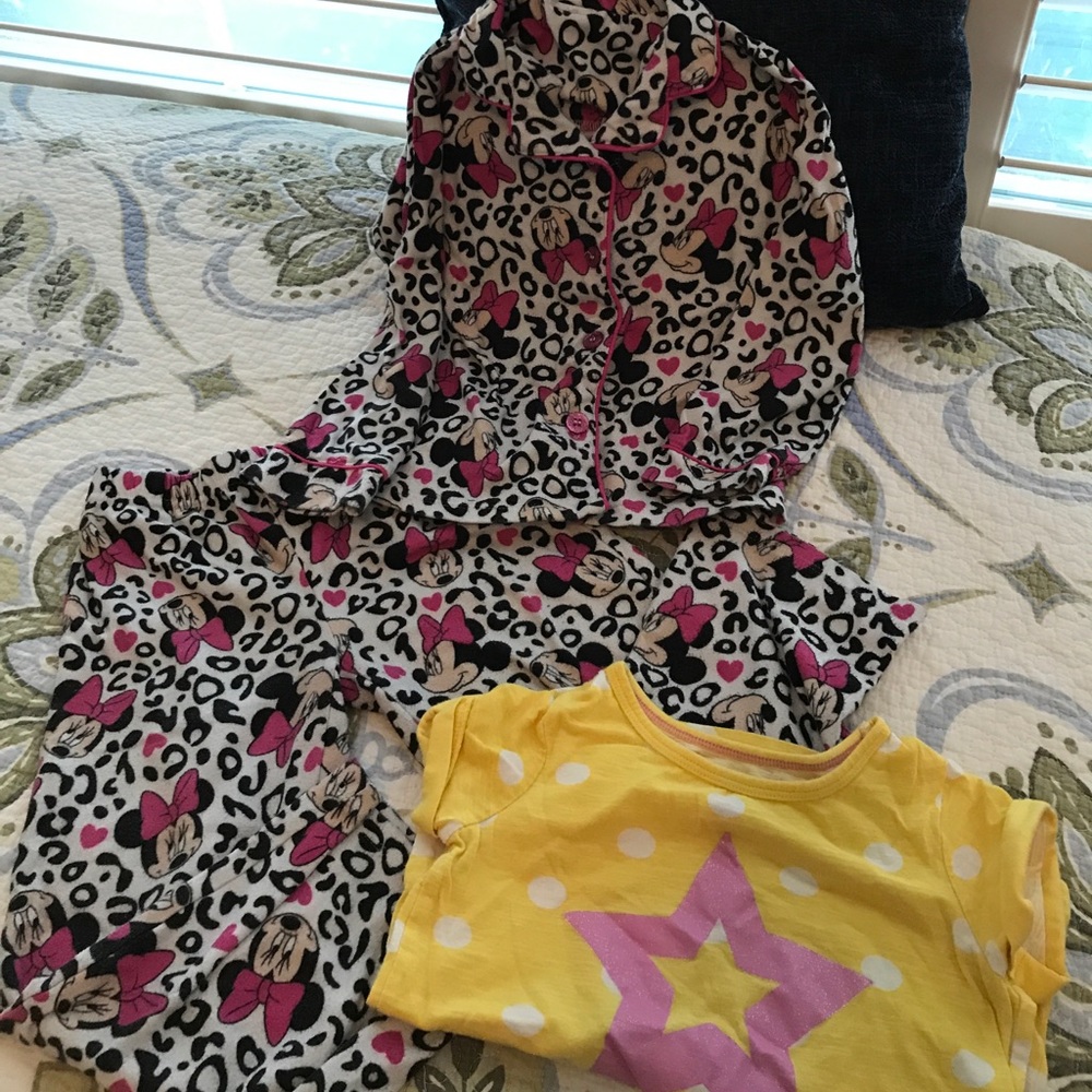 Minnie Mouse cheetah print pj with bonus!