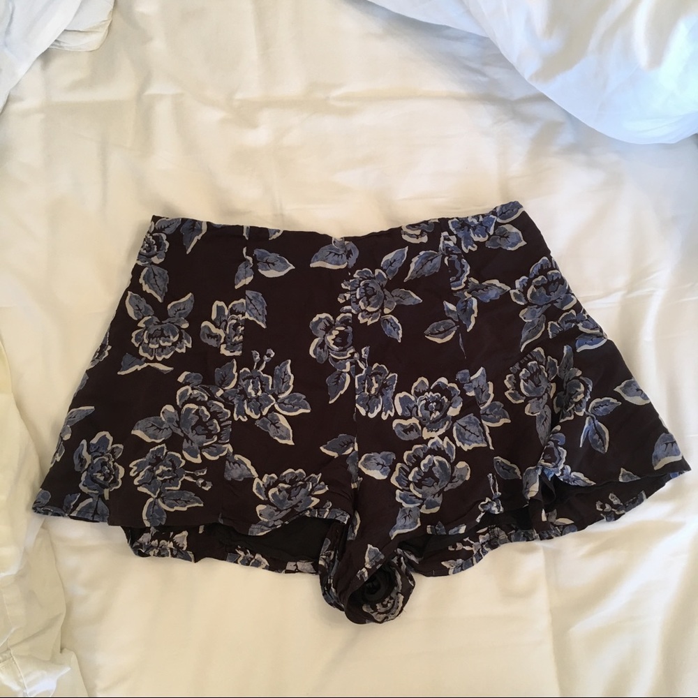 Kimchi Blue Floral Shorts