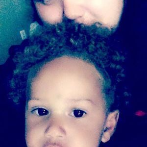 Meet your Posher, Alicia