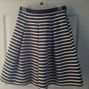 Established 1962 white and black stripped  skirt