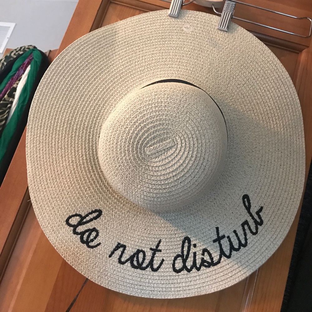 DO NOT DISTURB