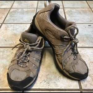 Women's Columbia hiking shoes