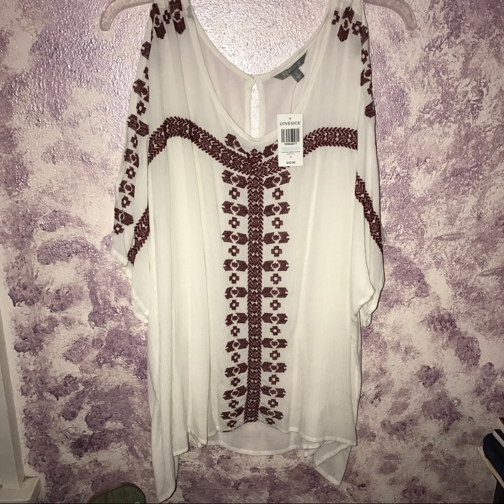 NEVER WORN! Cold shoulder top!