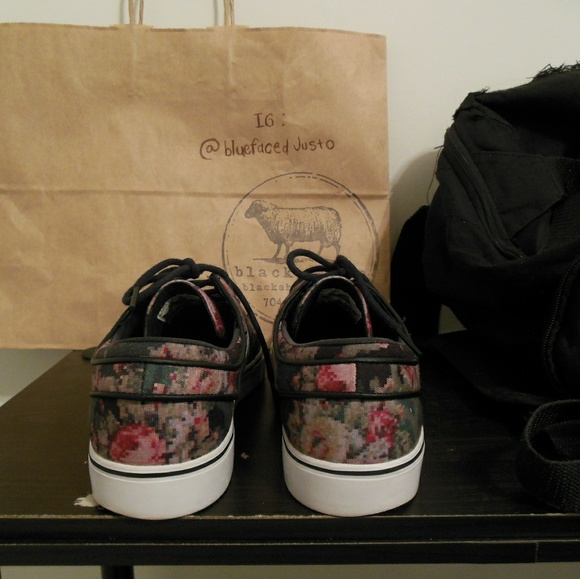Nike SB Stefan Janoski Digi Floral OG Colorway - Picture 2 of 5