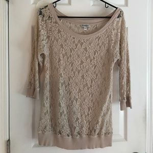 Express size medium beige lace 3/4 sleeve