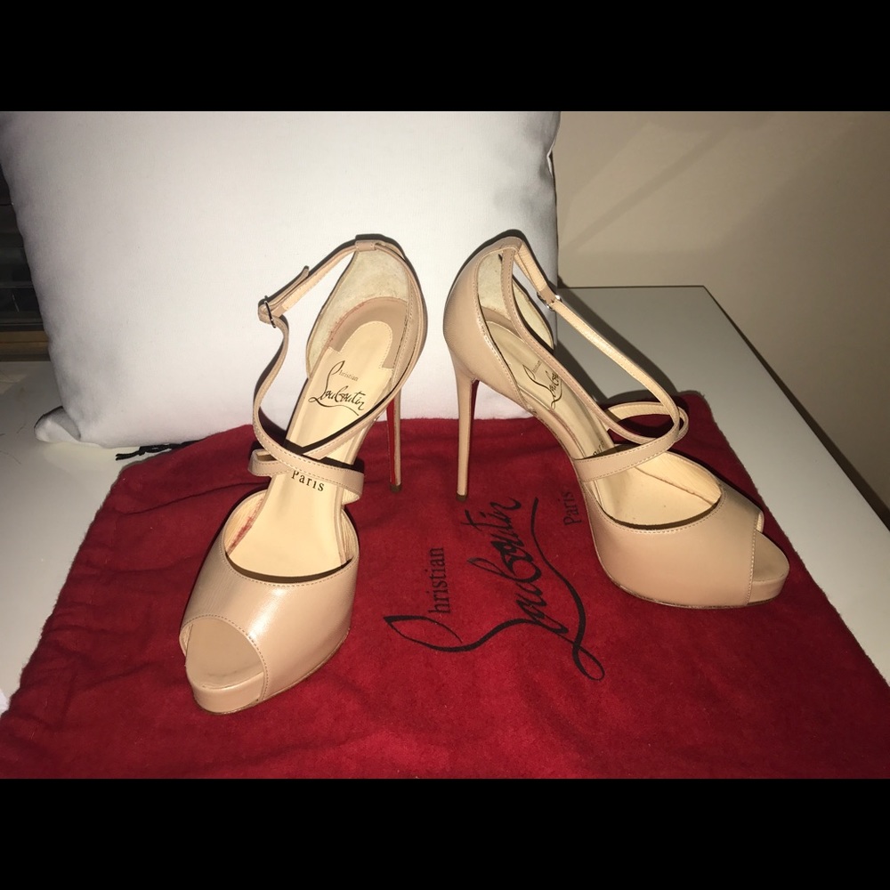 Christian louboutin criss cross nude heals