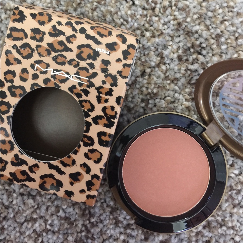 MAC Style Warriors Eversun Beauty Powder Blush LE