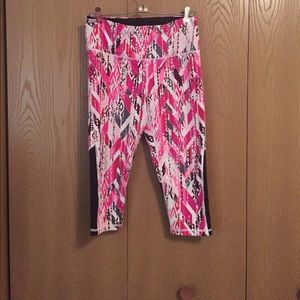 VSX sport knockout crop!