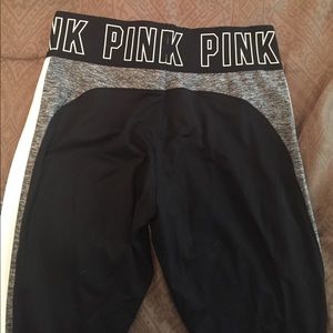 VS PINK Ultimate legging!!