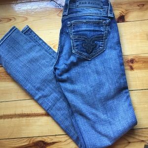 Rock revival skinny jeans NWOT. Size 28