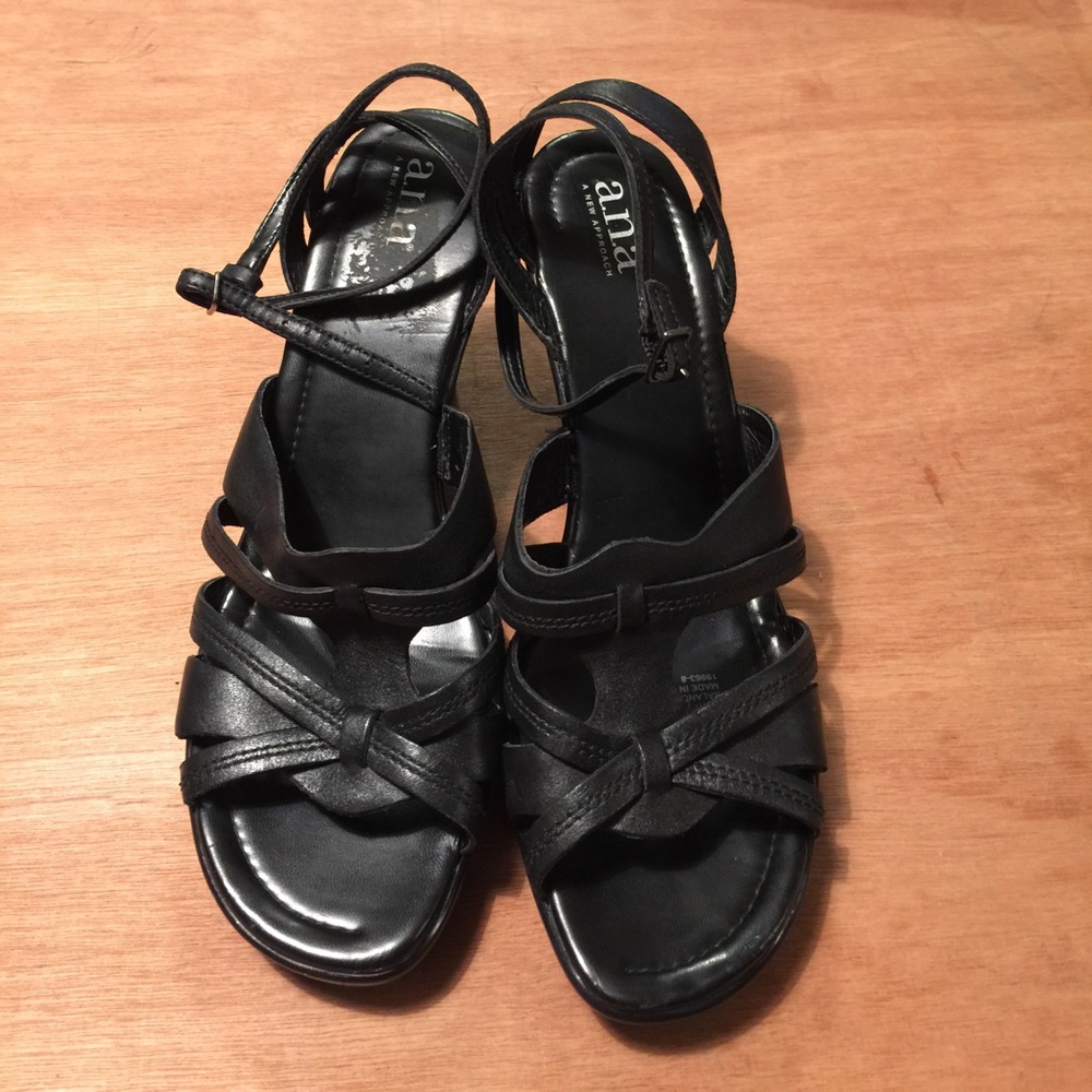 ⬇️ a.n.a  A New Approach platform shoes