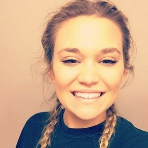 Meet your Posher, April