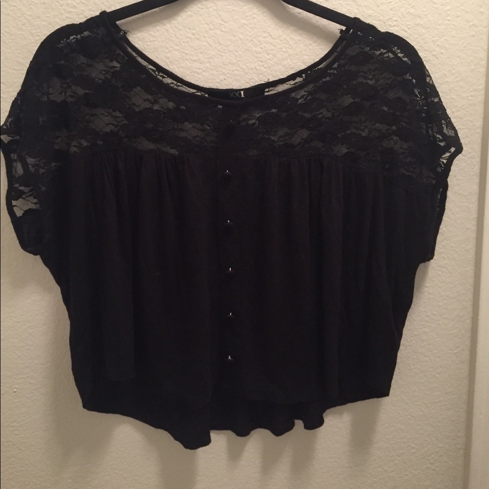 Black short sleeve crop top!