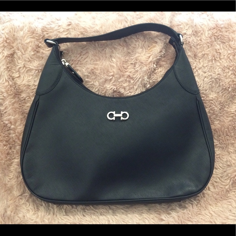 Salvatore Ferragamo Gancini Romana hobo bag!