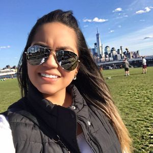 Meet your Posher, Gabriela