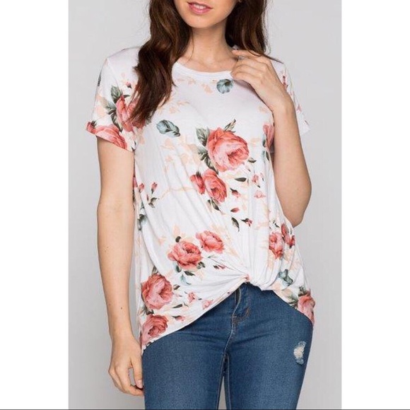 Ivory Floral Top with Twist - Picture 4 of 8