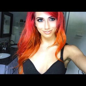 Meet your Posher, Kara