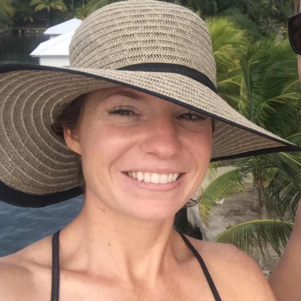 Meet your Posher, Carrie