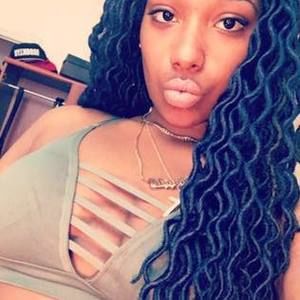 Meet your Posher, Shania