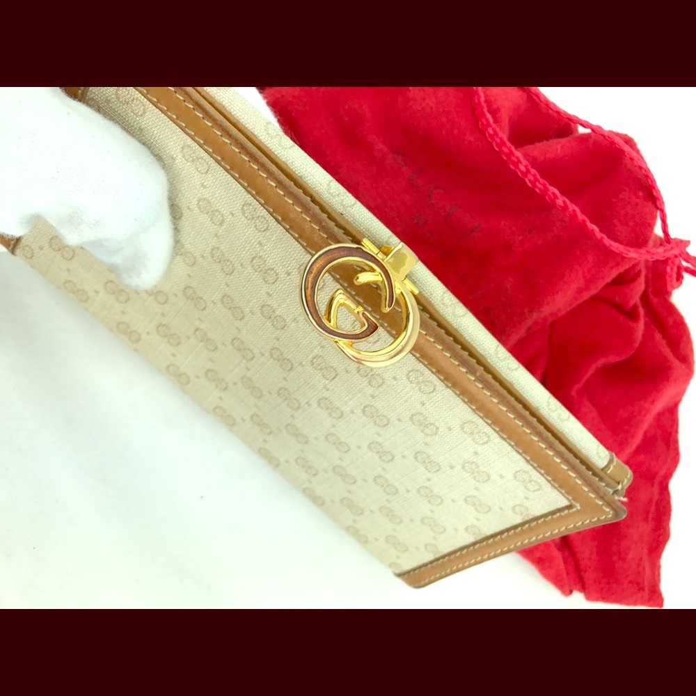 1st listing Gucci RARE wallet with unique GG clasp