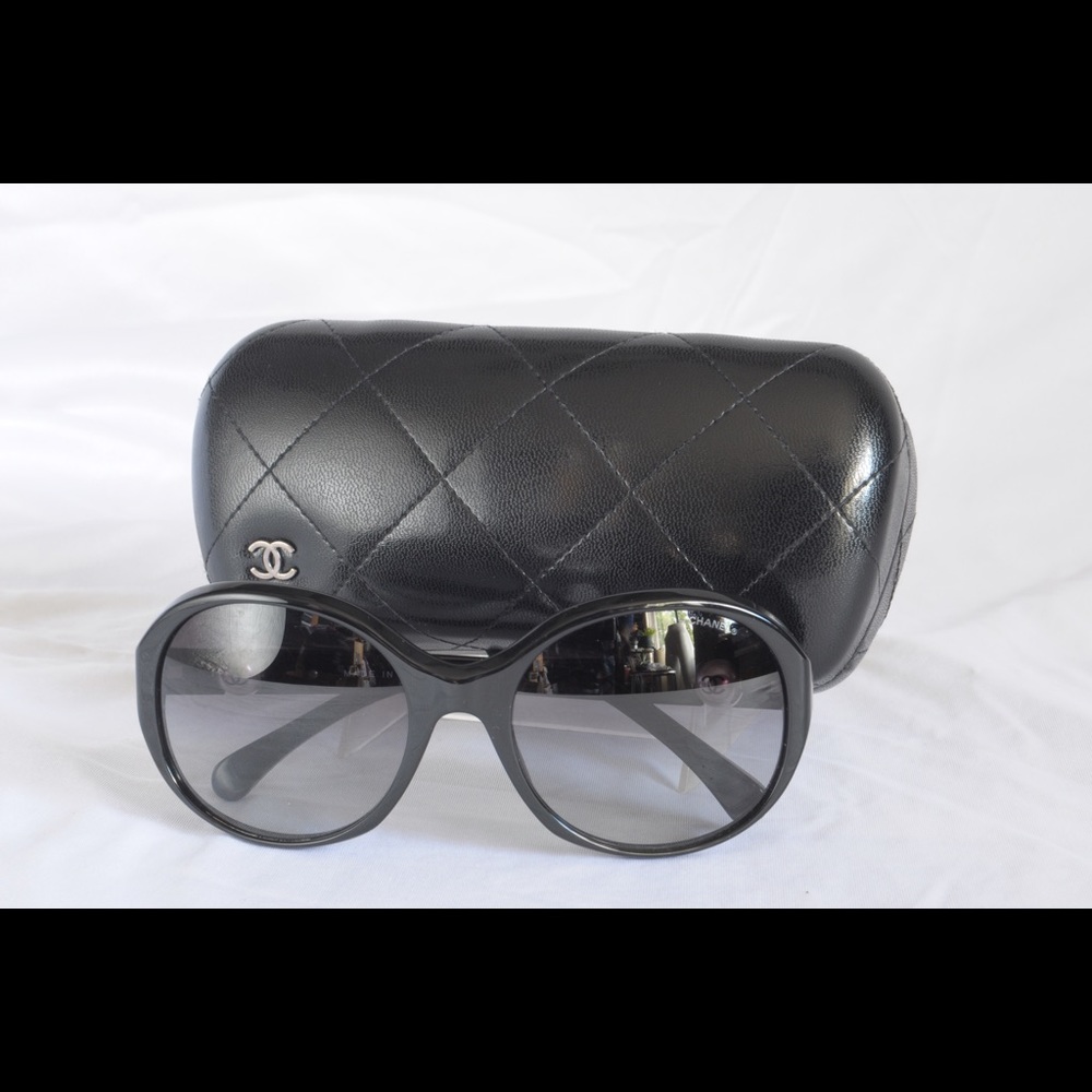 Jackie O Chanel sunglasses