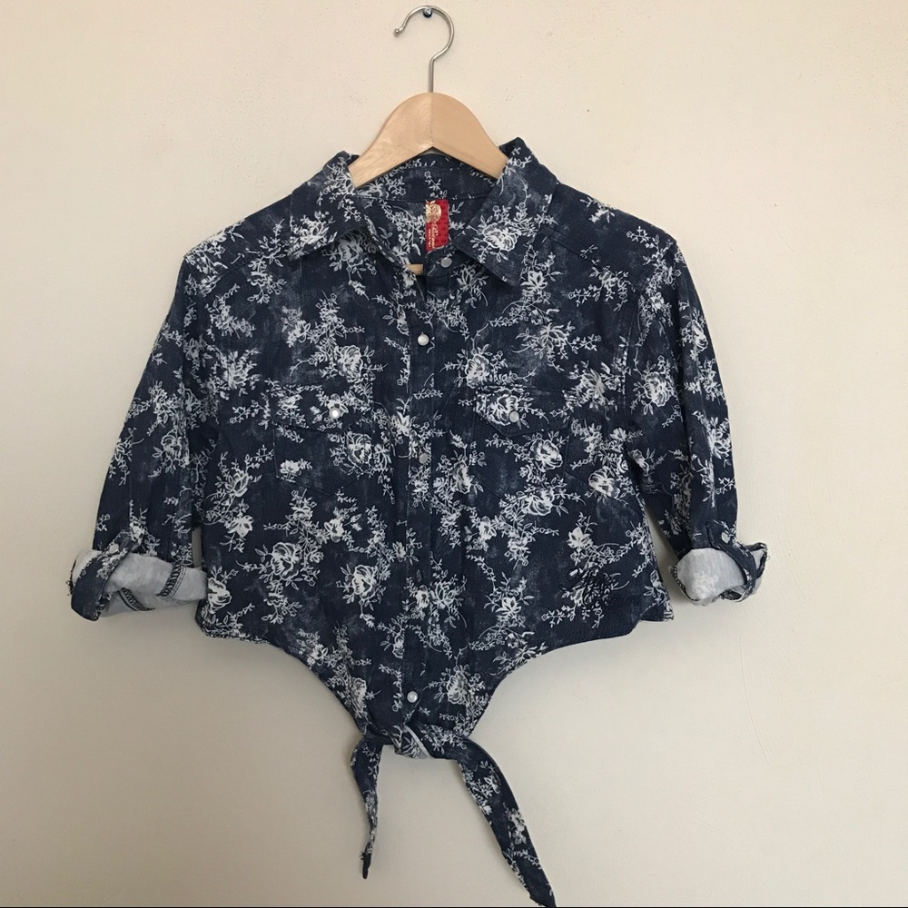 APPLE BOTTOMS Top