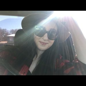 Meet your Posher, Katie