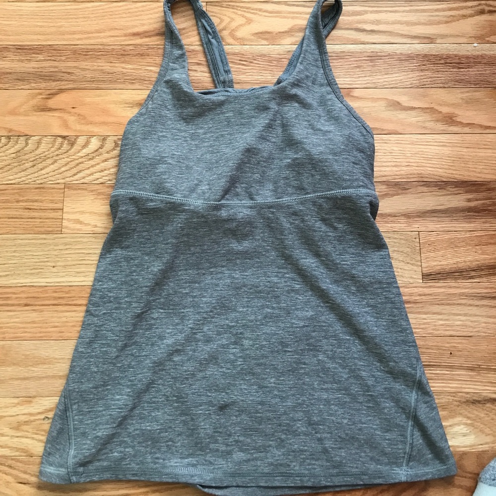 Heathered gray size 6 Lululemon tank