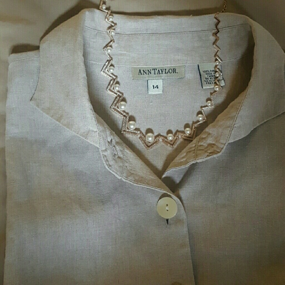 Ann Taylor Linen top - Picture 3 of 4