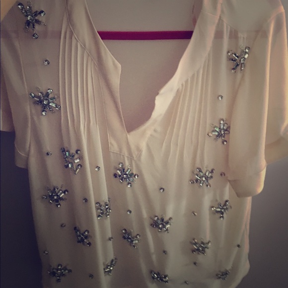 Embellished flowy top - Picture 2 of 5