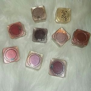 New. Lose powder eye shadows/ shimmer
