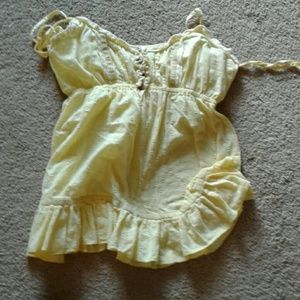 Cute summer yellow top