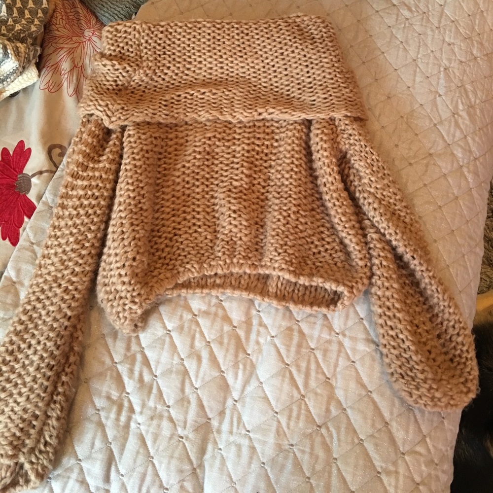 Multi functional sweater