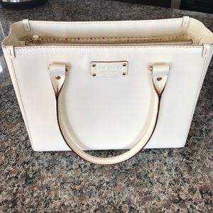 White Kate Spade Bucket Bag