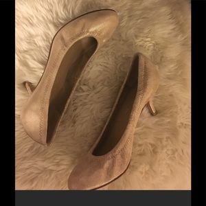 Donald J Pliner Pumps size 7