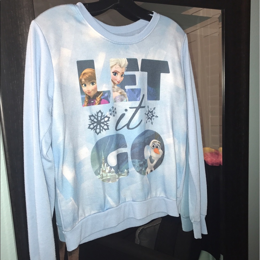 Great FROZEN ❄️ sweater! Perfect for colder days!