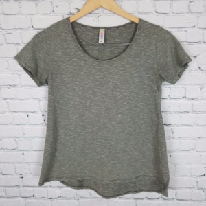 XS Lularoe Short Sleeve T Shirt