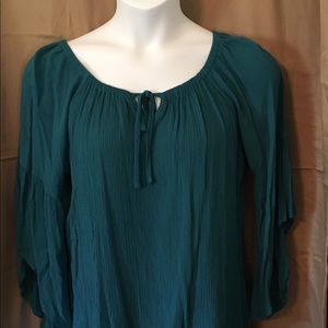 Crinkle Teal Top