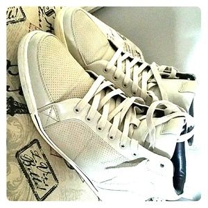 Aldo sneaker