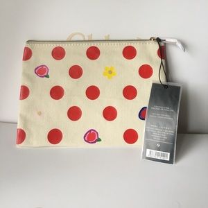 Marc Jacobs Bags - MARC JACOBS MAKE UP TOILETRY BAG Marc Jacobs Bags - MARC JACOBS MAKE UP TOILETRY BAG