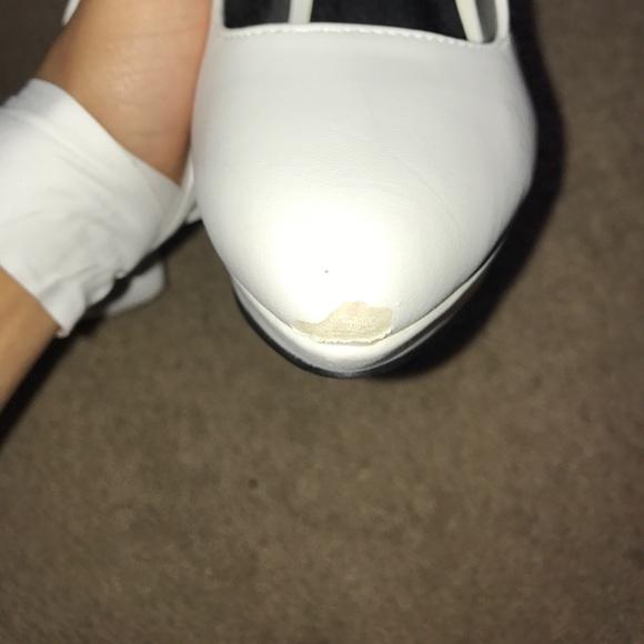 White high heels - Picture 5 of 5