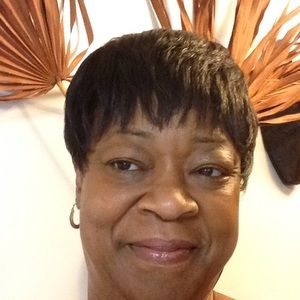 Meet your Posher, Myra