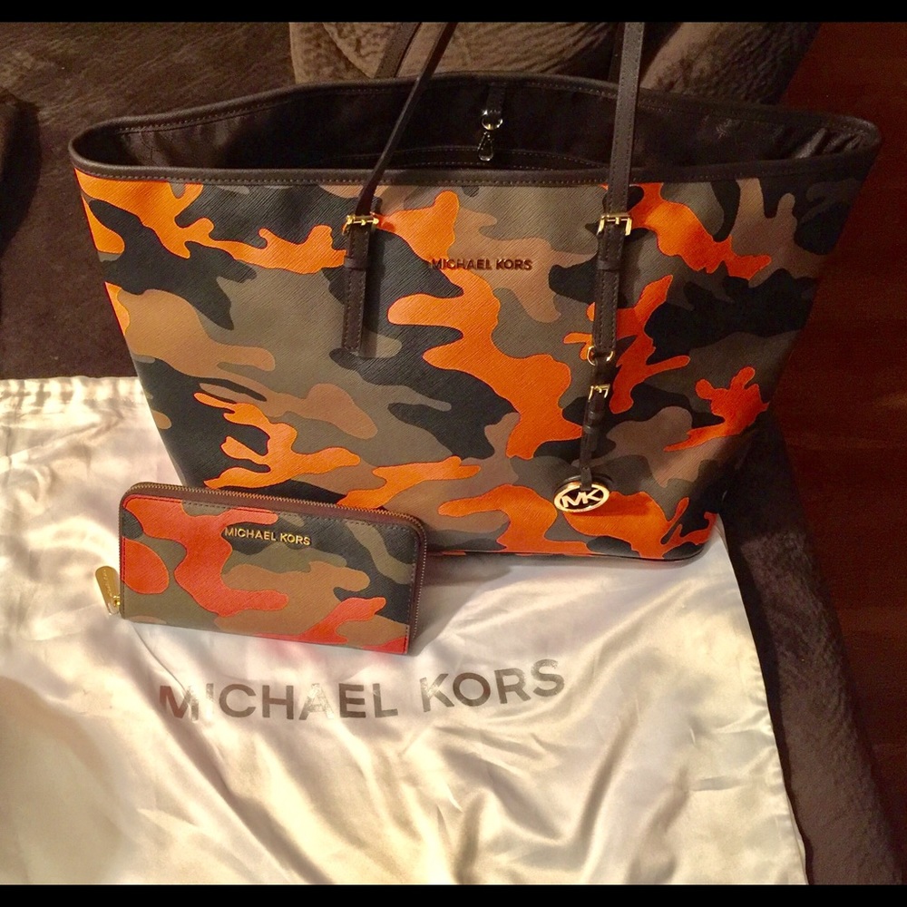 Original Michael Kors Bag and Wallet Included